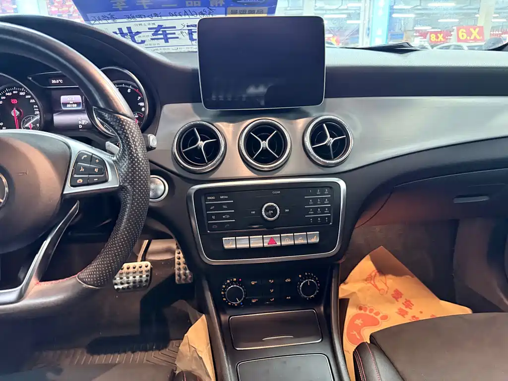 Mercedes-Benz CLA (Import) — фото 15