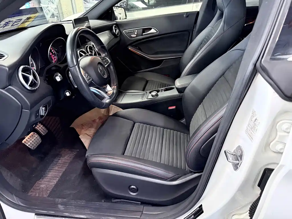 Mercedes-Benz CLA (Import) — фото 8
