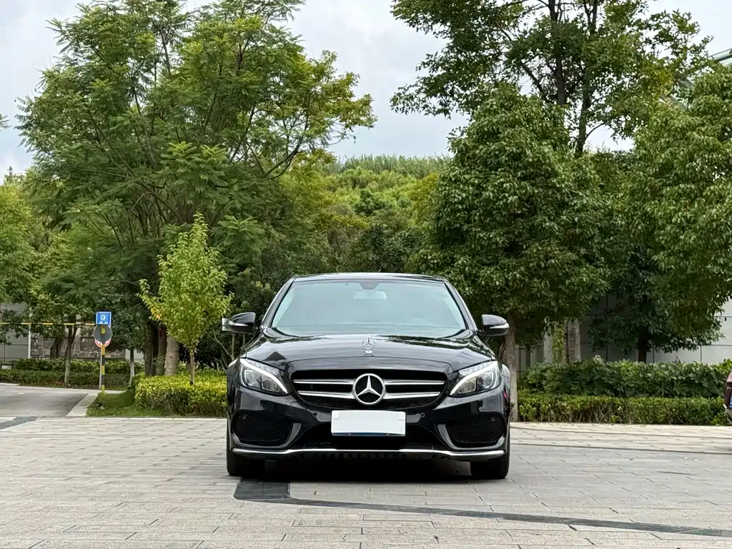Mercedes-Benz C-Class — фото 2