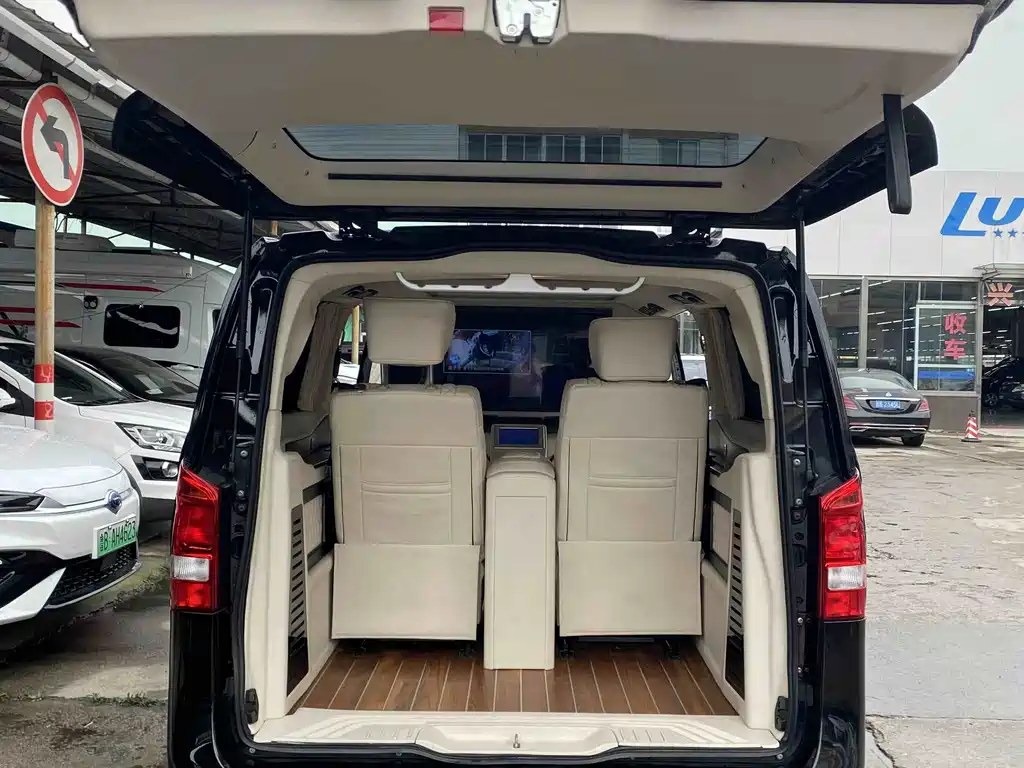 Mercedes-Benz Vito — фото 9