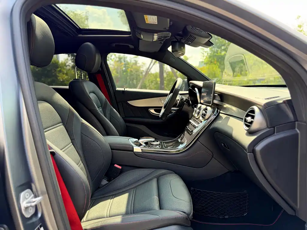 Mercedes-Benz GLC Coupe AMG — фото 20