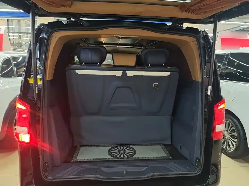 Mercedes-Benz Vito — фото 19