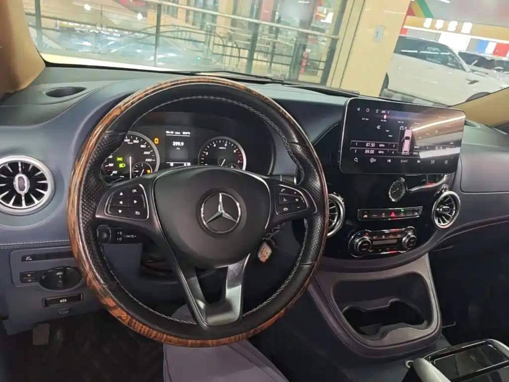 Mercedes-Benz Vito — фото 10