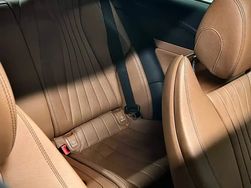 Mercedes-Benz E-Class (Import) — фото 5