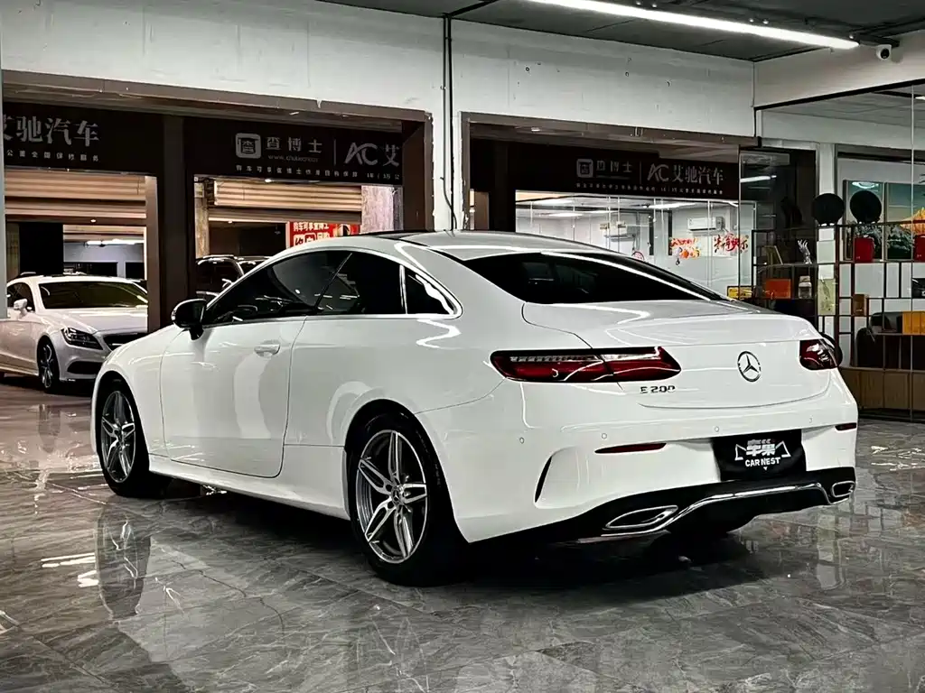 Mercedes-Benz E-Class (Import) — фото 7