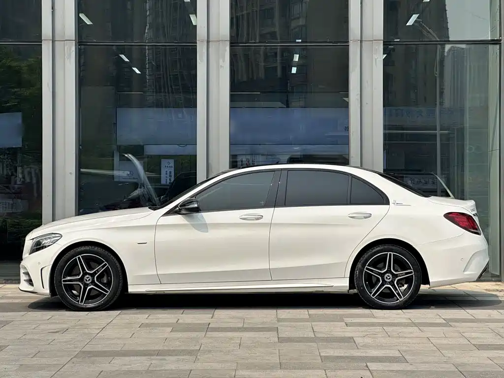 Mercedes-Benz C-Class — фото 7