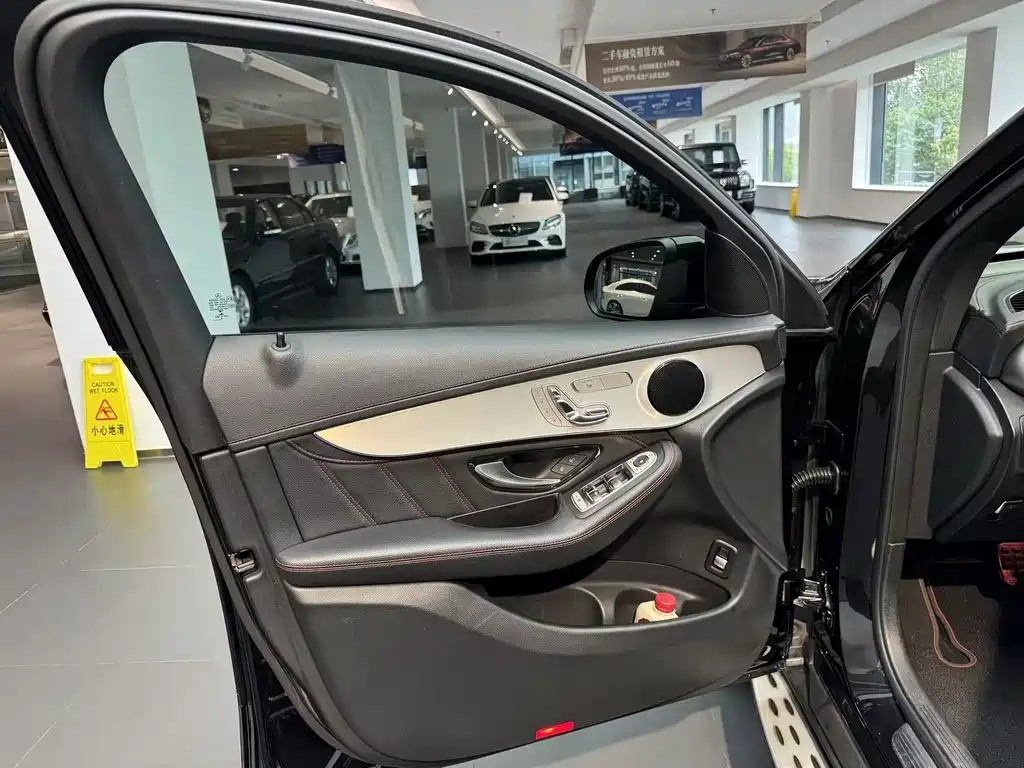 Mercedes-Benz GLC Coupe AMG — фото 7