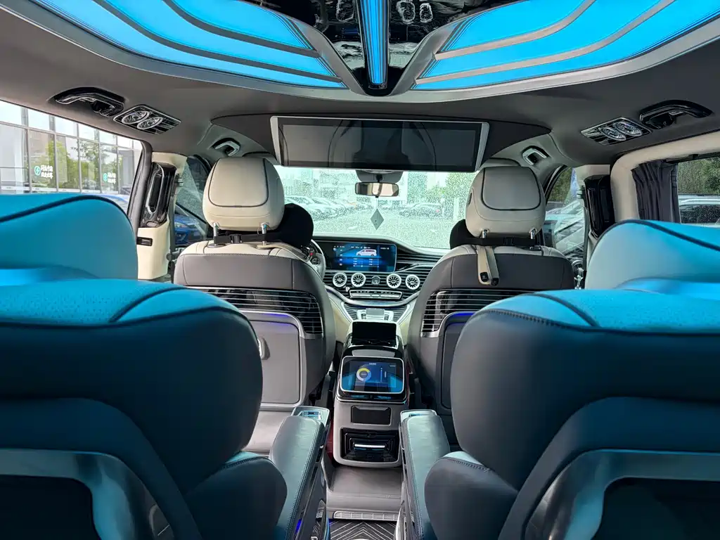 Mercedes-Benz Vito — фото 13