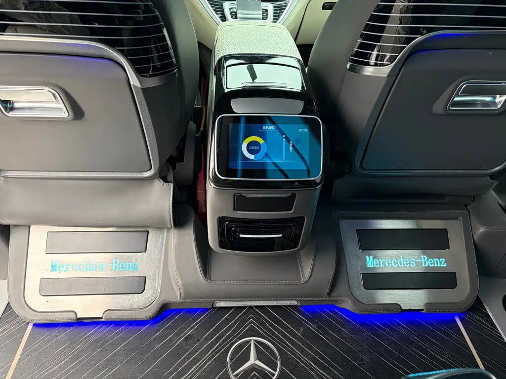 Mercedes-Benz Vito — фото 10