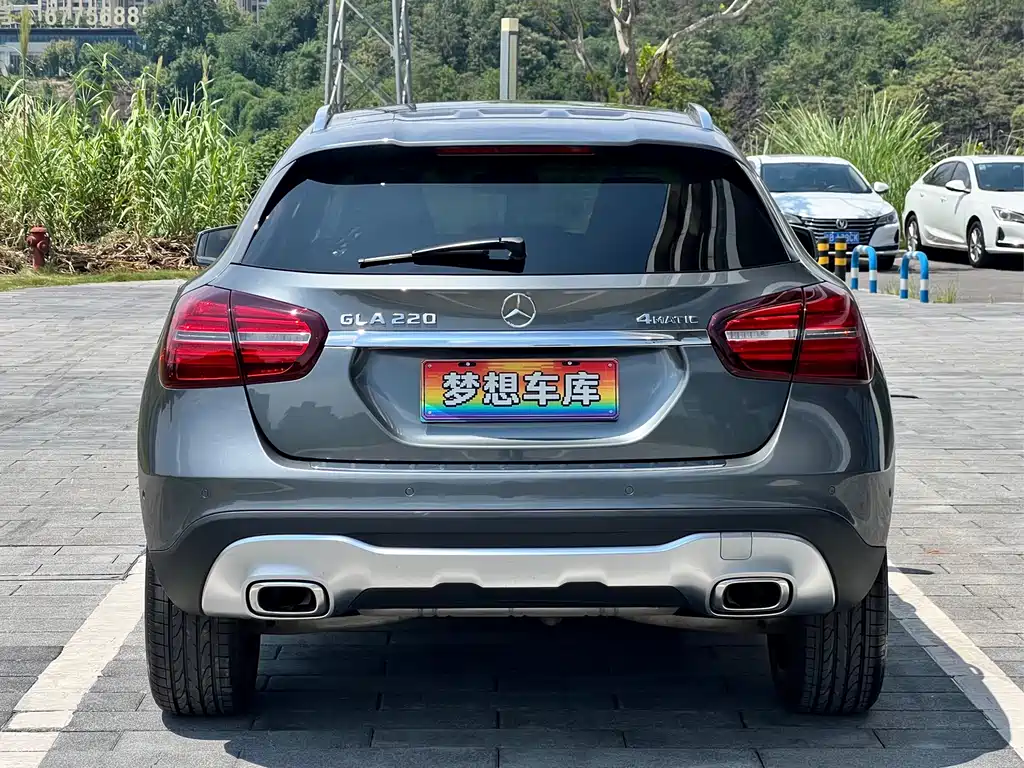 Mercedes-Benz GLA — фото 6