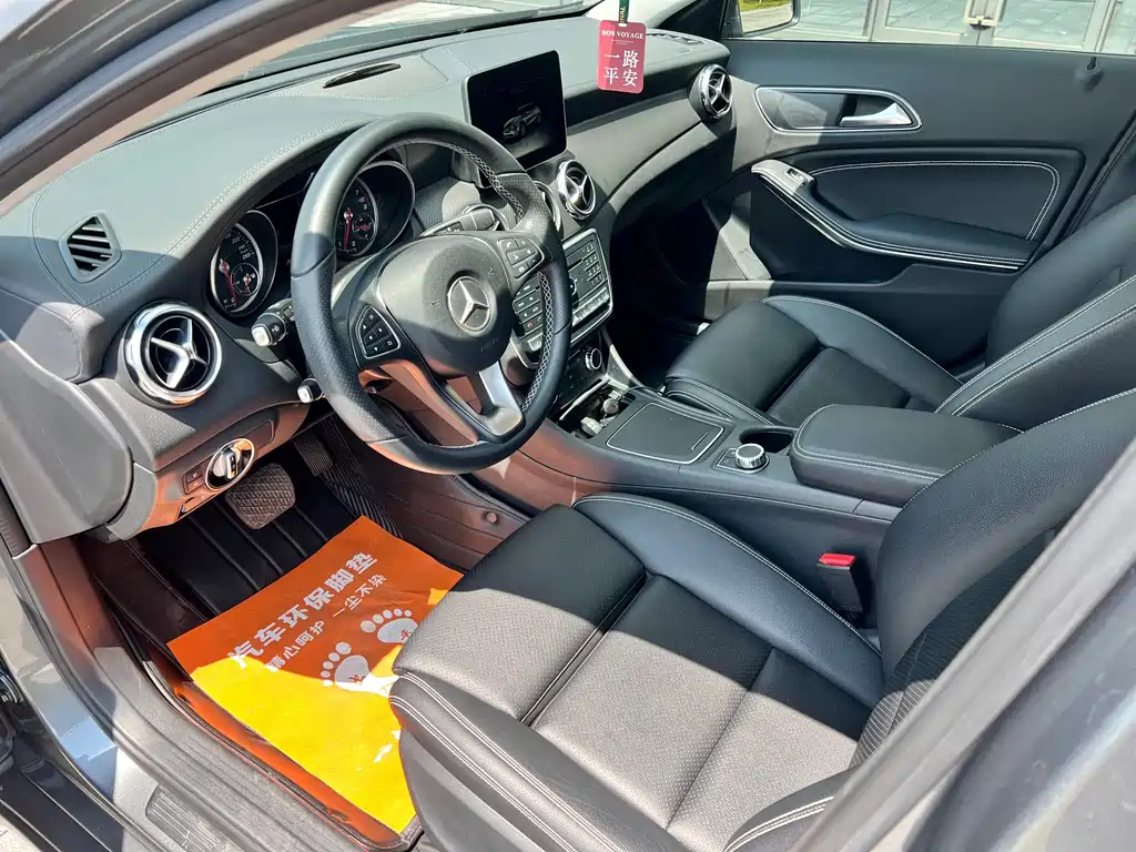 Mercedes-Benz GLA — фото 8