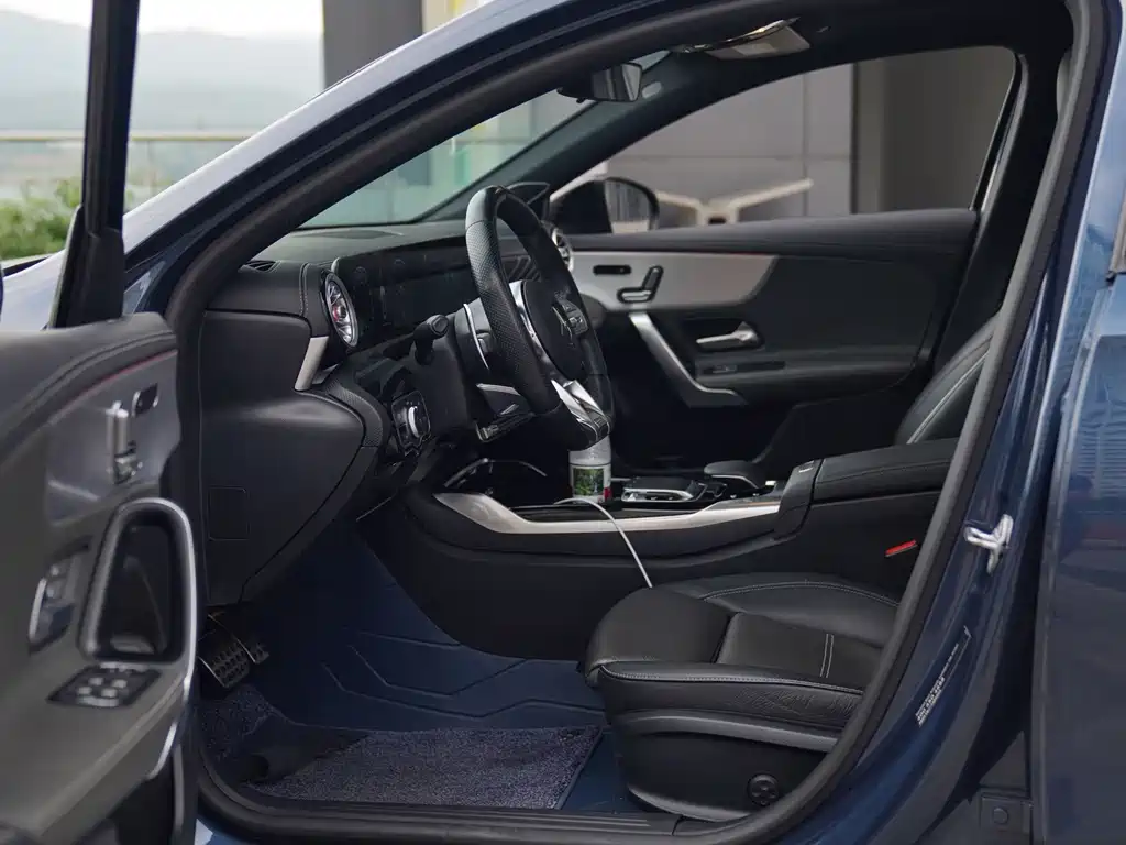 Mercedes-Benz A-Class AMG — фото 4