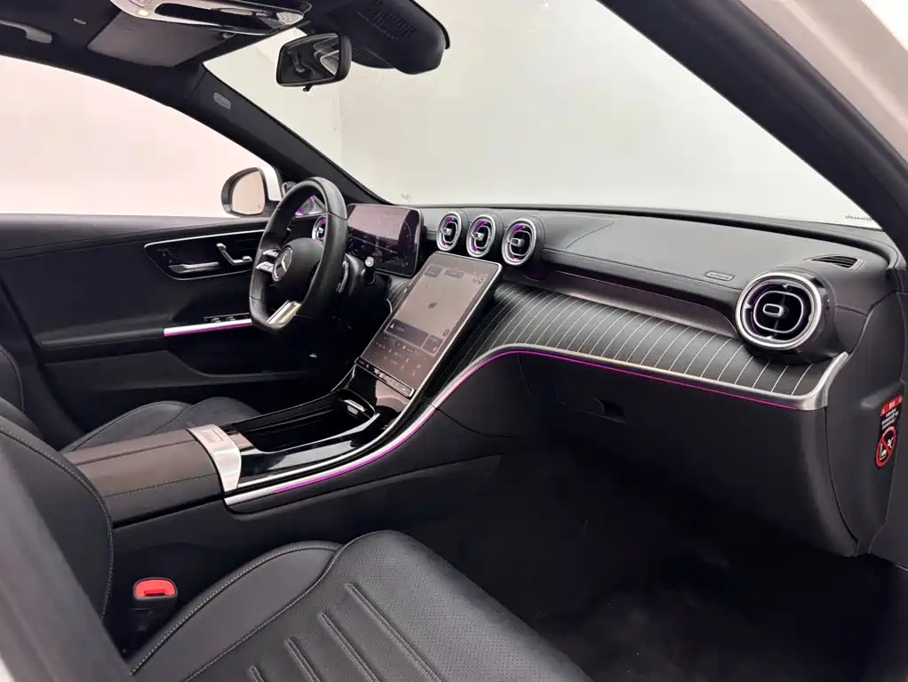 Mercedes-Benz C-Class — фото 11