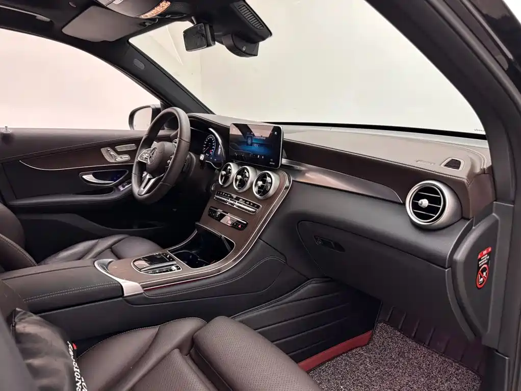Mercedes-Benz GLC — фото 11