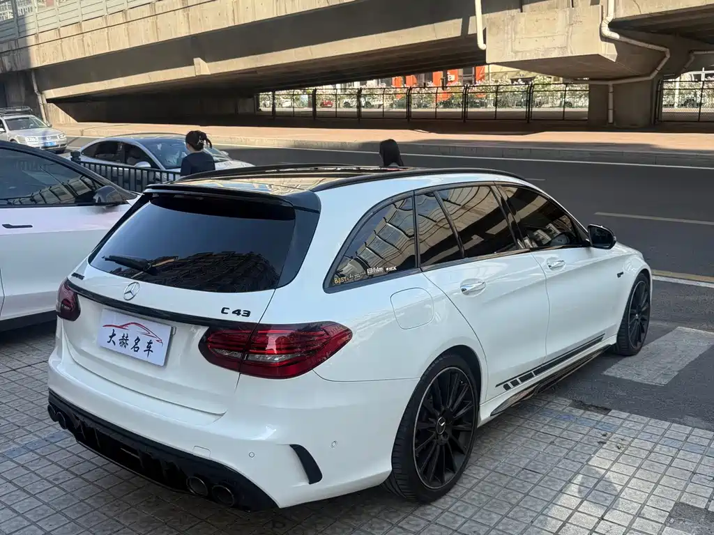 Mercedes-Benz C-Class AMG — фото 4