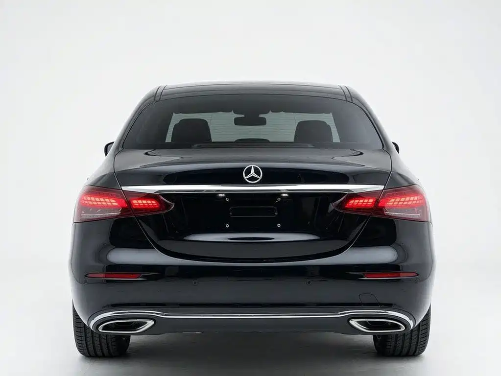 Mercedes-Benz E-Class — фото 5
