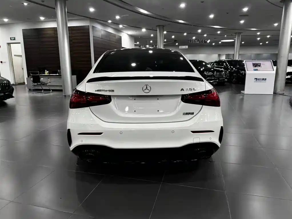 Mercedes-Benz A-Class AMG — фото 4
