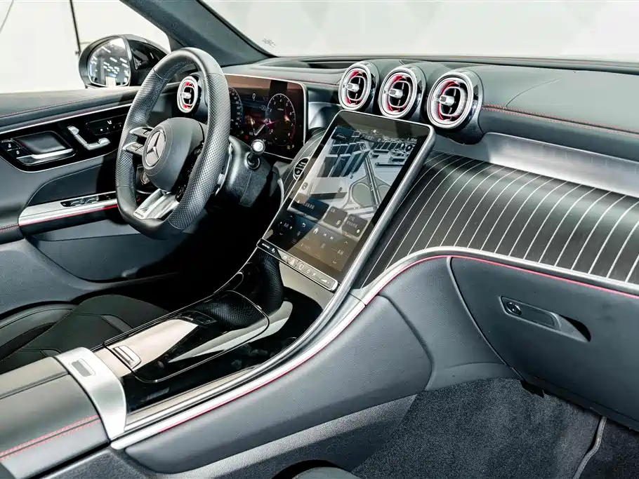 Mercedes-Benz GLC AMG — фото 18