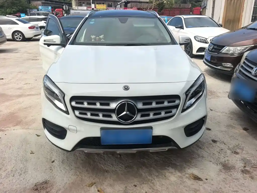 Mercedes-Benz GLA — фото 3
