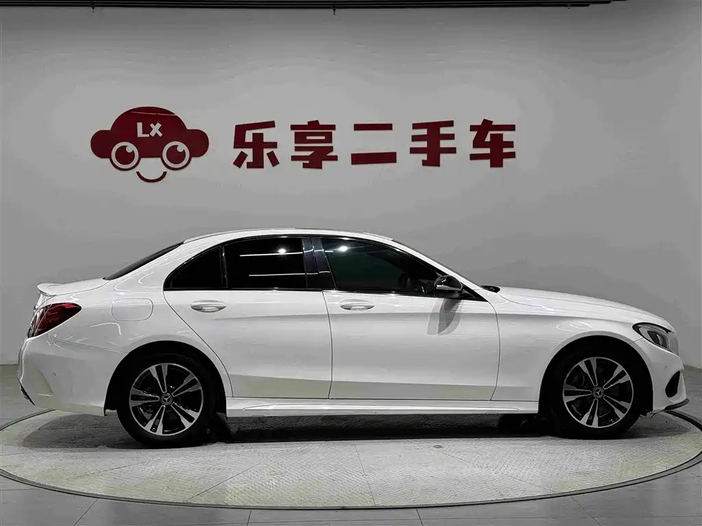 Mercedes-Benz C-Class — фото 6