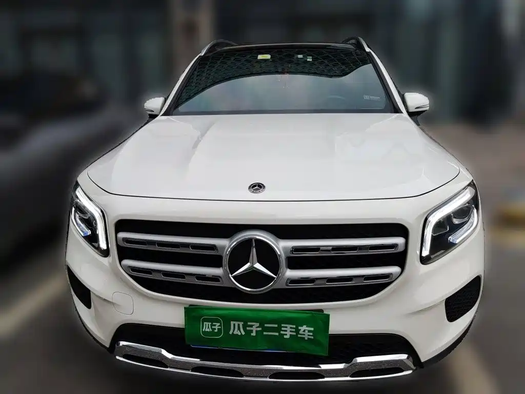 Mercedes-Benz GLB — фото 24