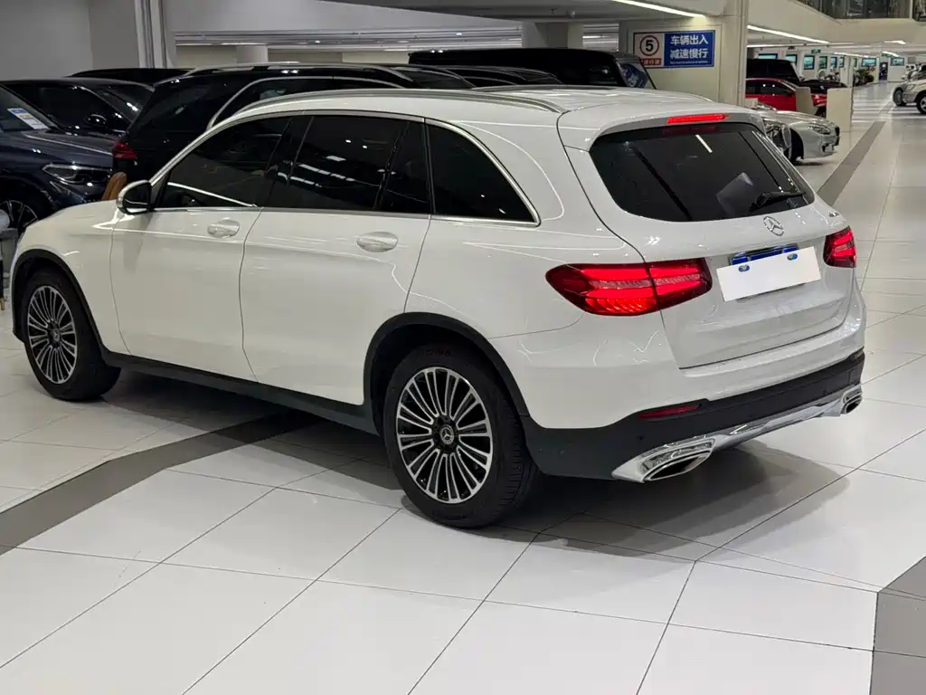 Mercedes-Benz GLC — фото 8