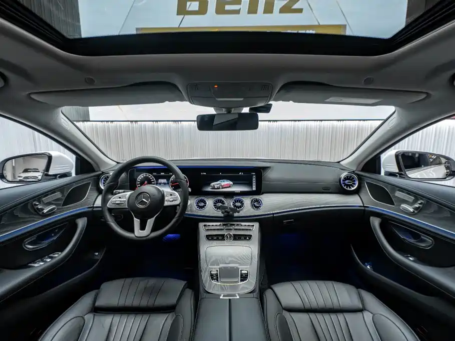 Mercedes-Benz CLS — фото 14