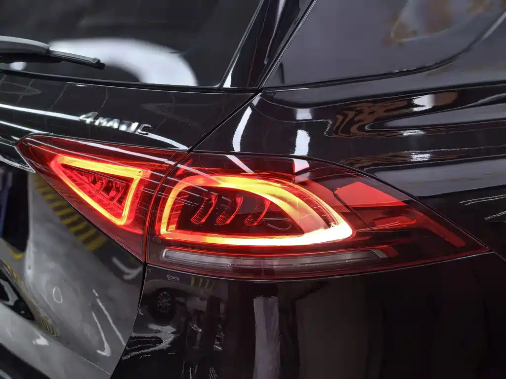 Mercedes-Benz GLE (Import) — фото 34
