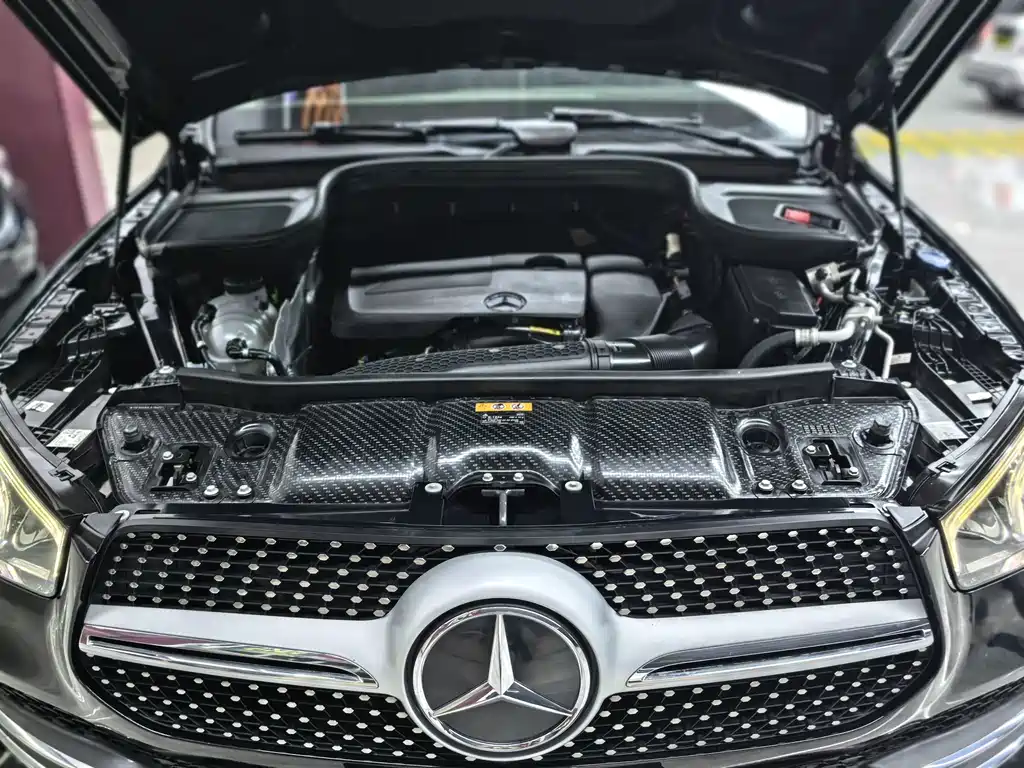 Mercedes-Benz GLE (Import) — фото 36
