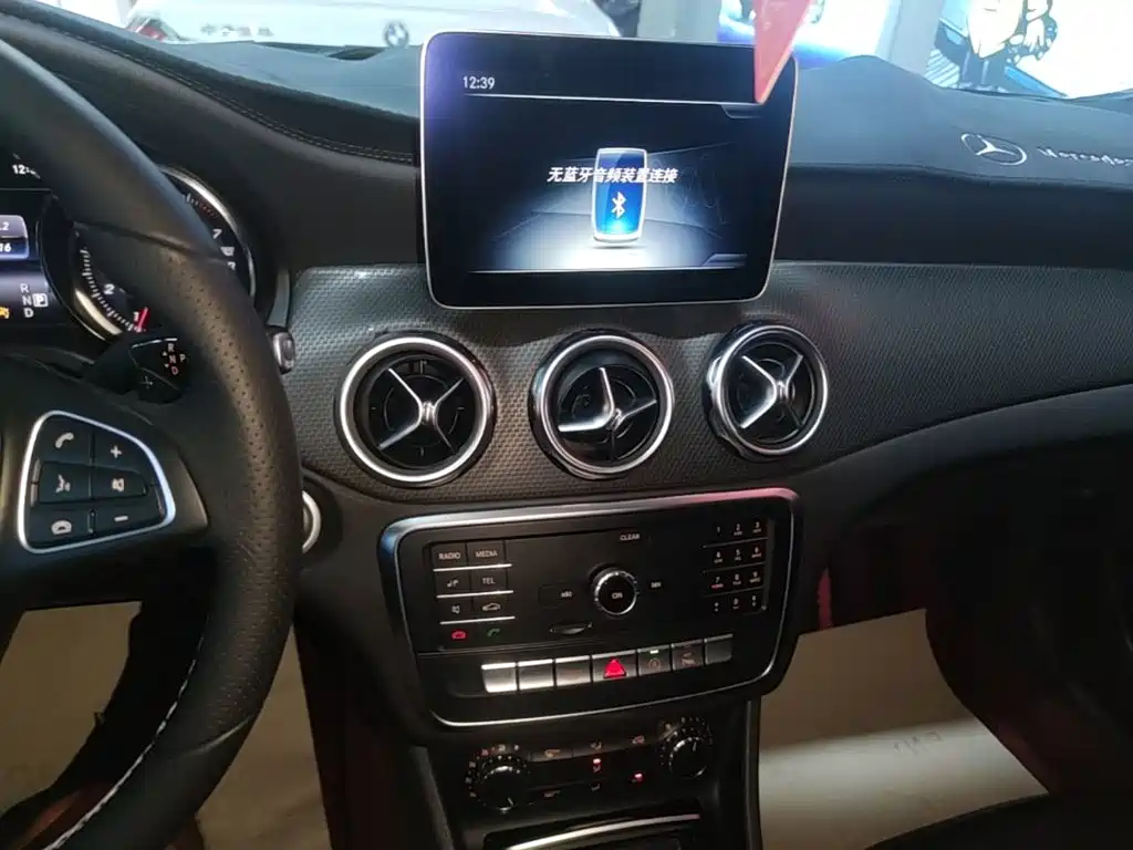 Mercedes-Benz GLA — фото 13