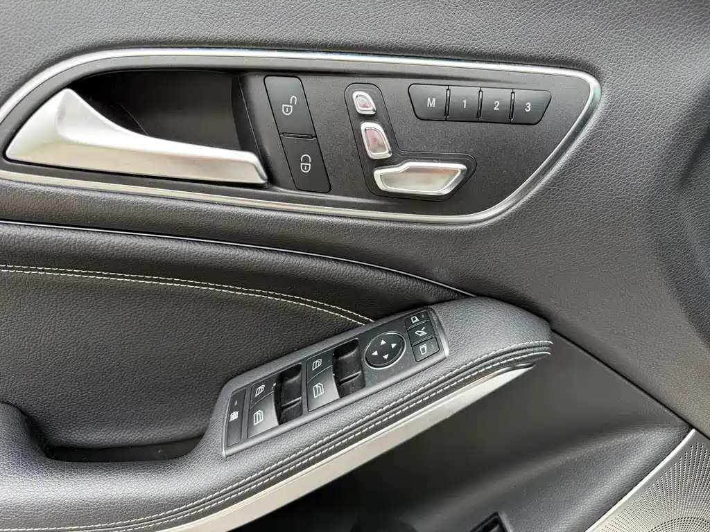 Mercedes-Benz CLA (Import) — фото 8