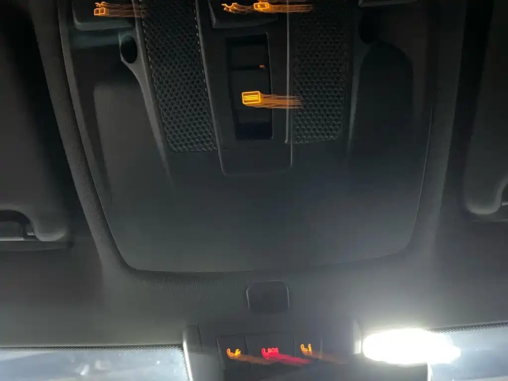 Mercedes-Benz CLA (Import) — фото 15