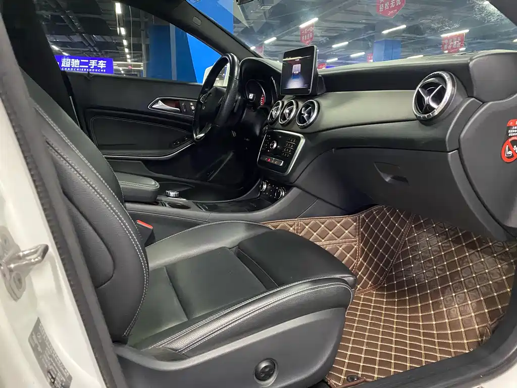 Mercedes-Benz CLA (Import) — фото 17