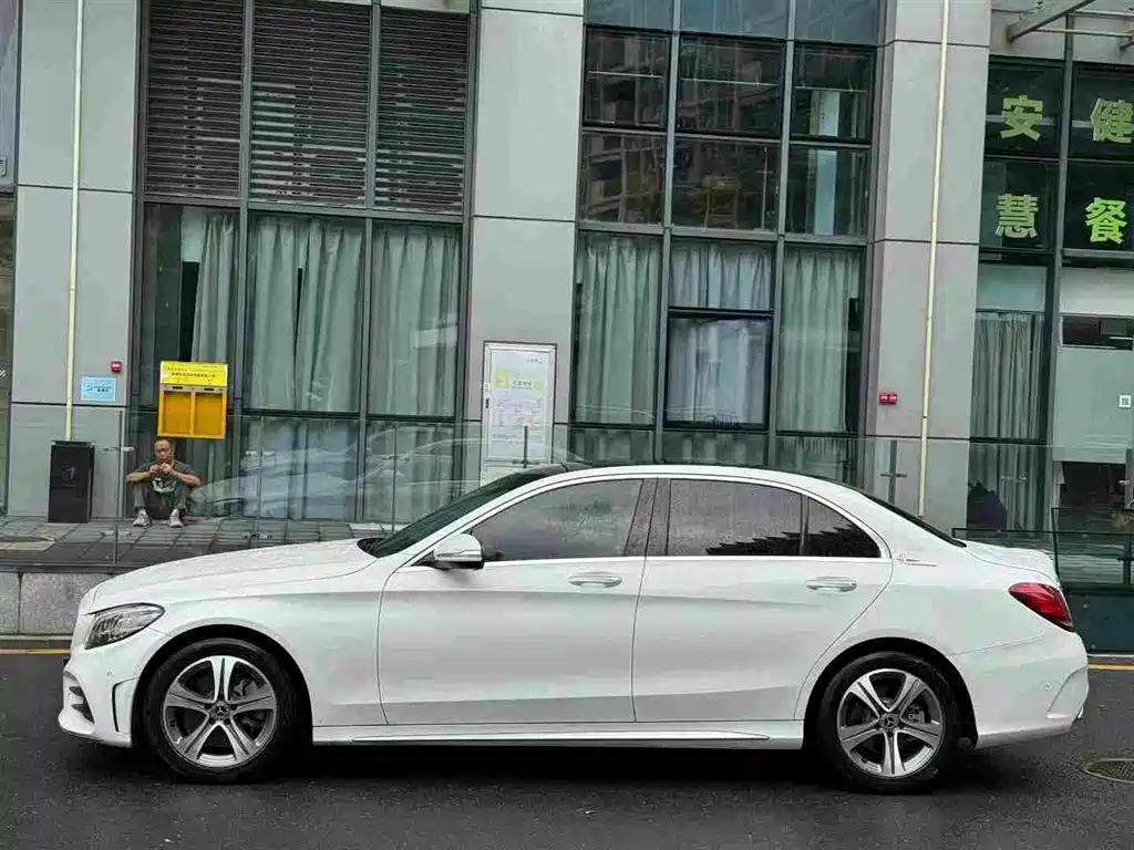 Mercedes-Benz C-Class — фото 3