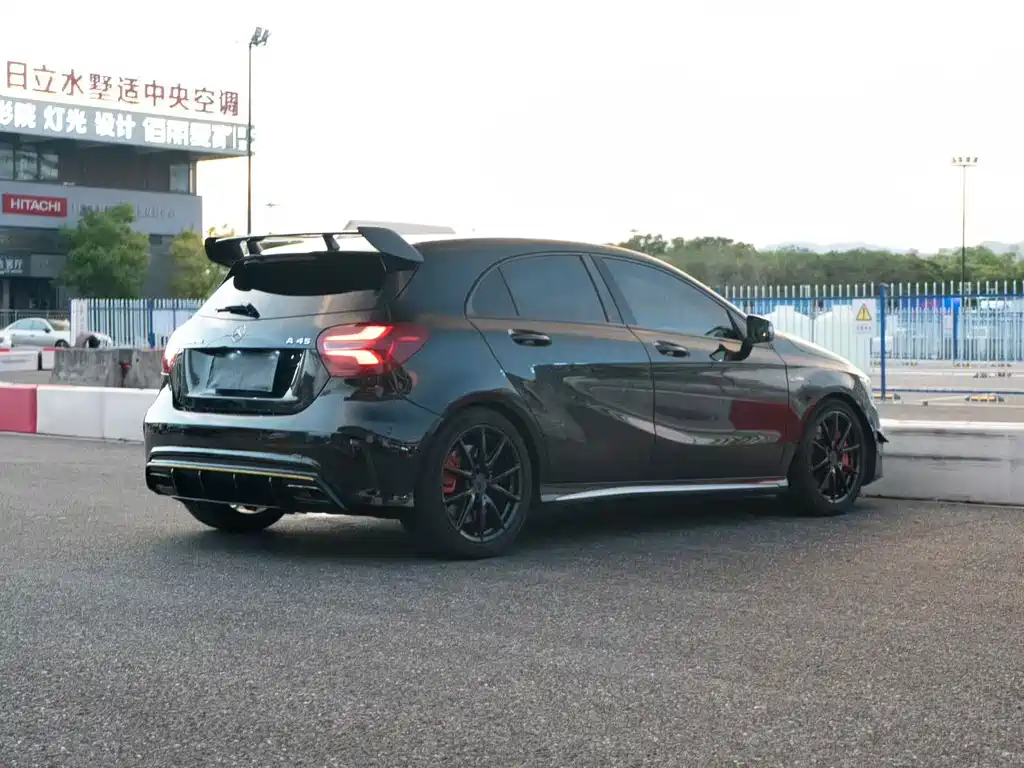 Mercedes-Benz A-Class AMG (Import) — фото 3