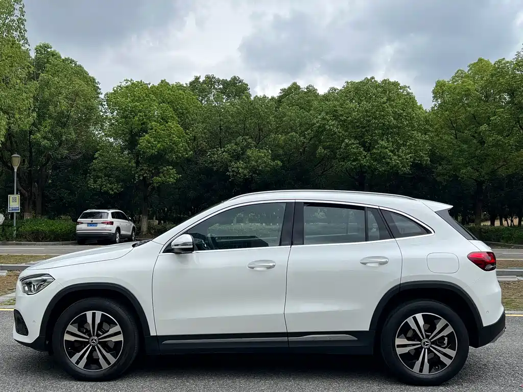 Mercedes-Benz GLA — фото 5