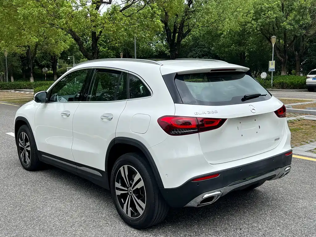 Mercedes-Benz GLA — фото 6