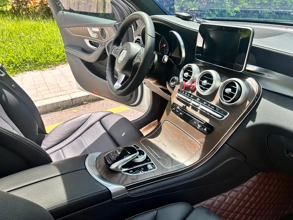 Mercedes-Benz GLC — фото 13