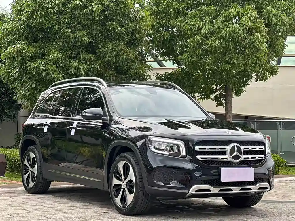 Mercedes-Benz GLB — фото 3