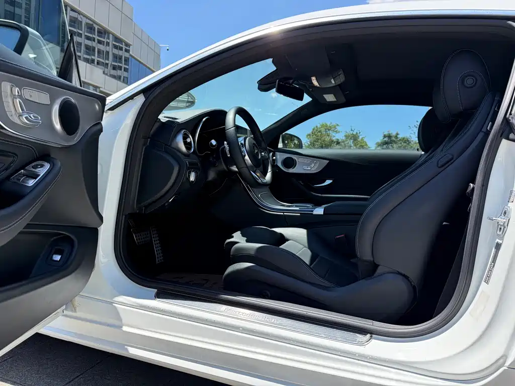 Mercedes-Benz C-Class (Import) — фото 4