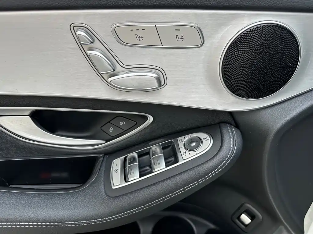 Mercedes-Benz GLC — фото 10