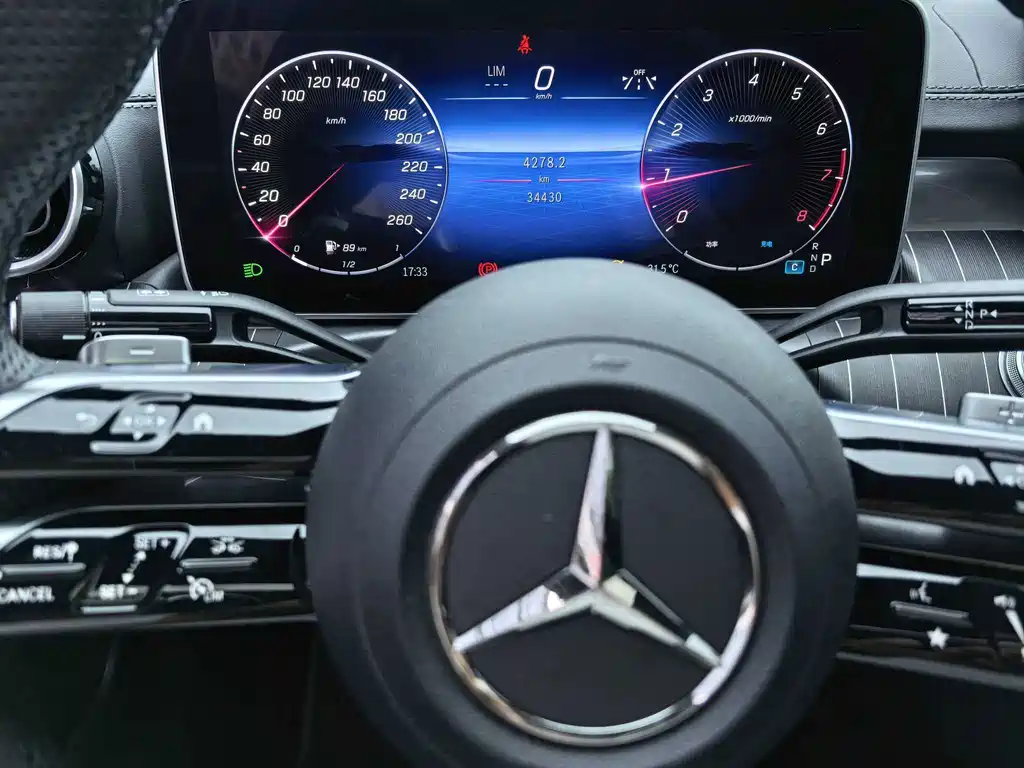 Mercedes-Benz C-Class — фото 13