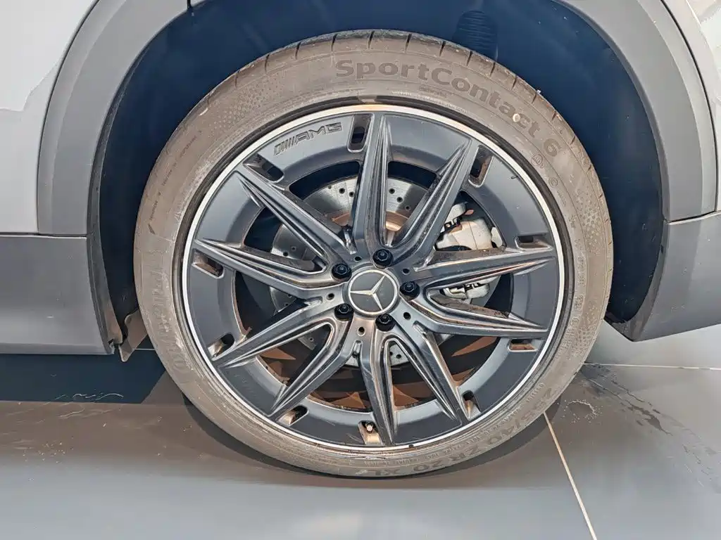 Mercedes-Benz GLB AMG — фото 14