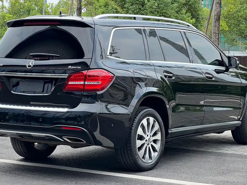 Mercedes-Benz GLS — фото 13