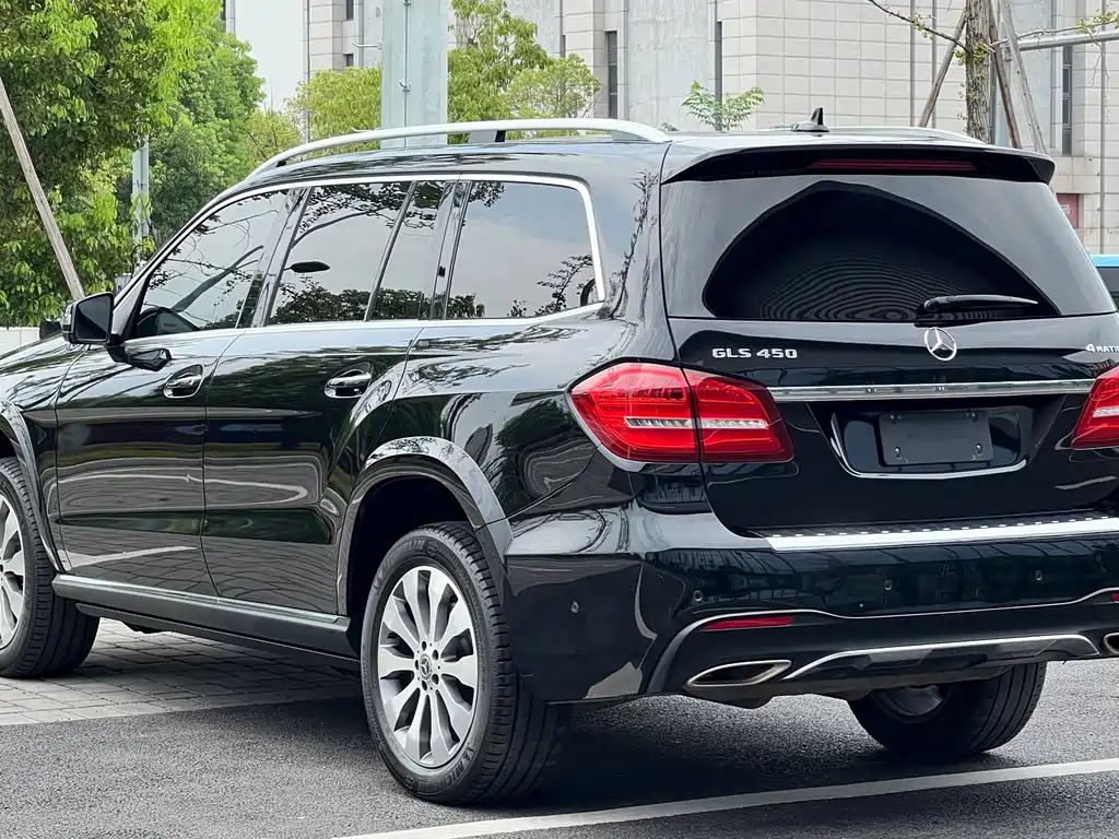 Mercedes-Benz GLS — фото 14