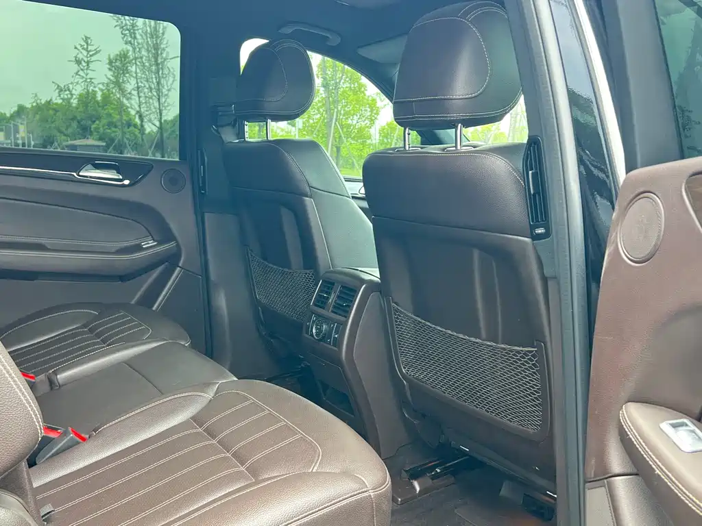 Mercedes-Benz GLS — фото 8