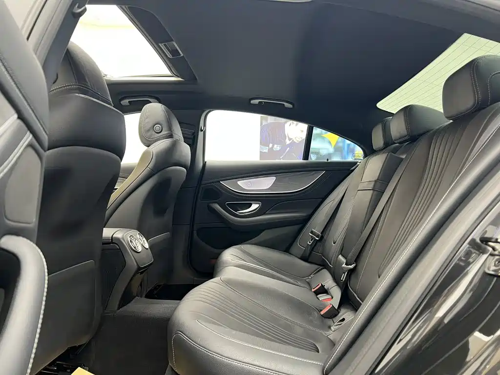 Mercedes-Benz CLS — фото 14