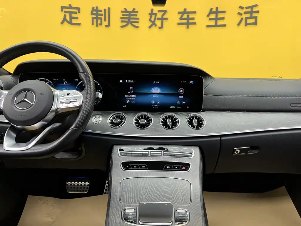 Mercedes-Benz CLS — фото 42