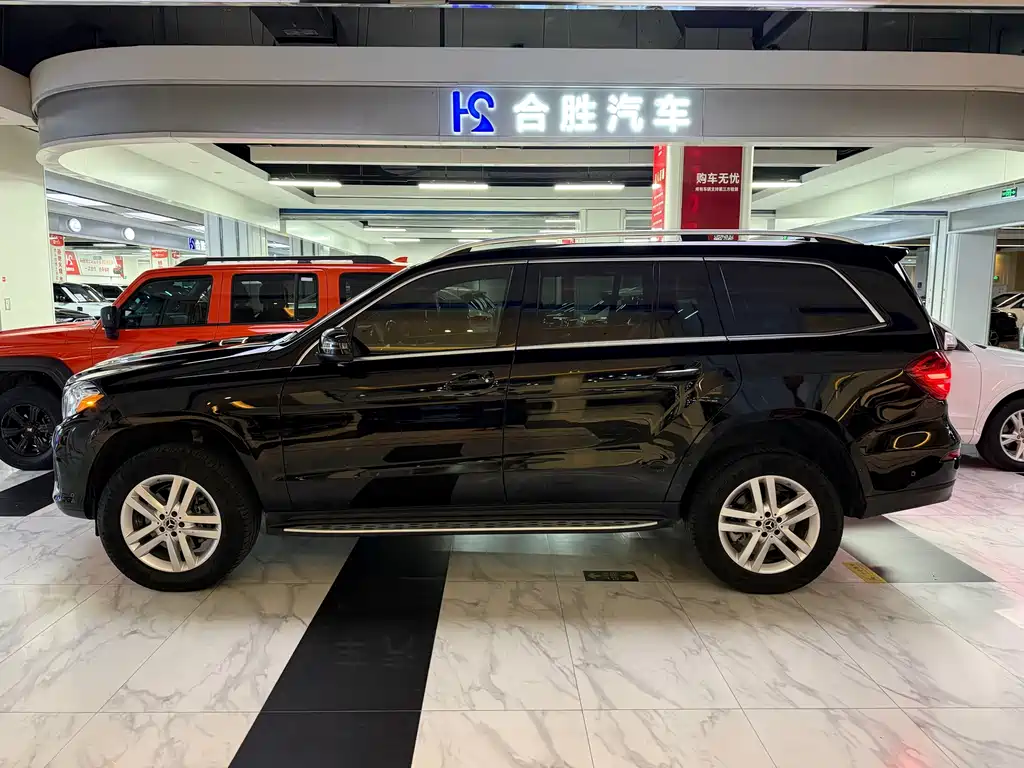 Mercedes-Benz GLS — фото 5