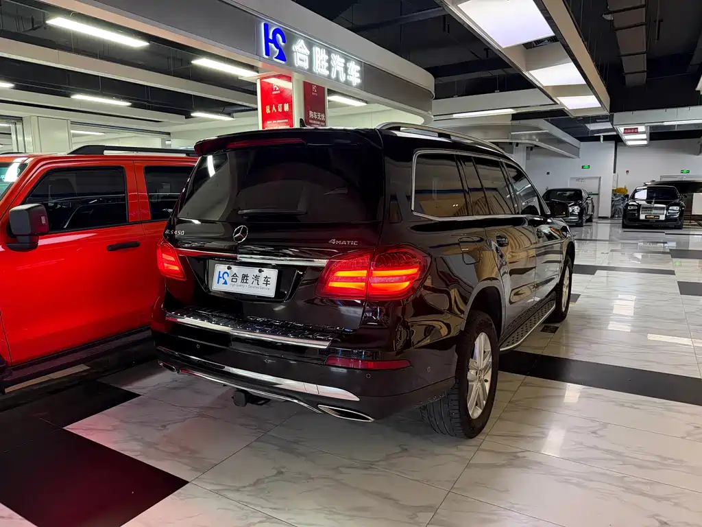 Mercedes-Benz GLS — фото 7